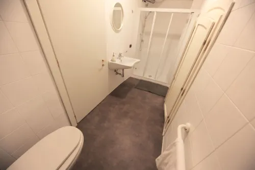 Dopa Hostel Rooms Photos