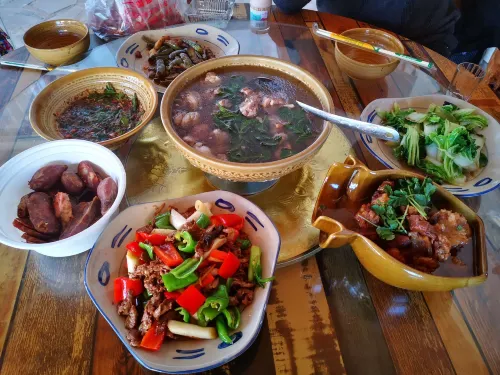 昆明落霞居民宿（落霞溝観光地） 食事 Photos