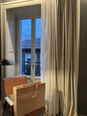 NH Collection Gran Via Rooms Photos