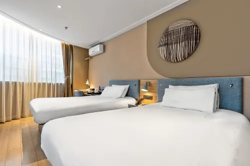 Yixuan Hotel (Fuzhou Sanfang Qixiang Dongmen Subway Station Store) Featured Photos